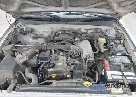 2000 Toyota Tacoma из США, поврежденный, VIN 4TAVL52N1YZ681968